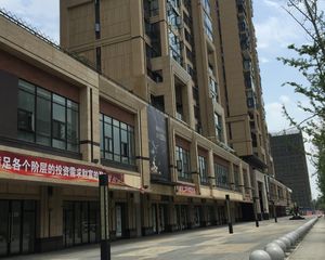 蓝光雍锦阁4室2厅东北