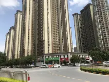 南北对流,大三房,高层。视野和采光都很好,中间位置