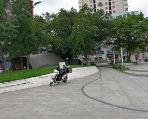 新世纪4室1厅南