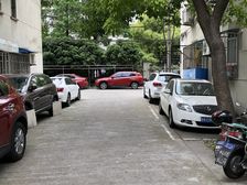 电梯房、一楼带天井、装修可领包入住、大力推荐房