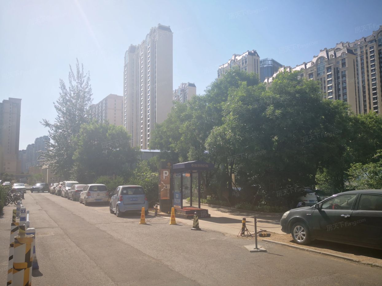 路劲中和广场公寓