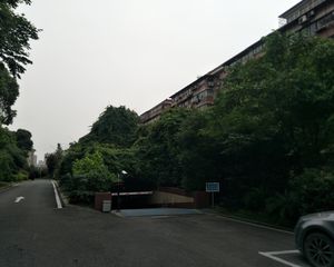 成熟板块端正户型交通便利采光好,办公装修带车