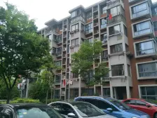 1梯2户精装修,视野开阔,配套成熟生活便利