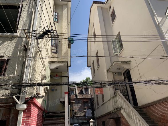 南昌路168弄小区实景图