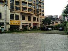 户型方正,户型通透,小区配套设施齐全,交通方便