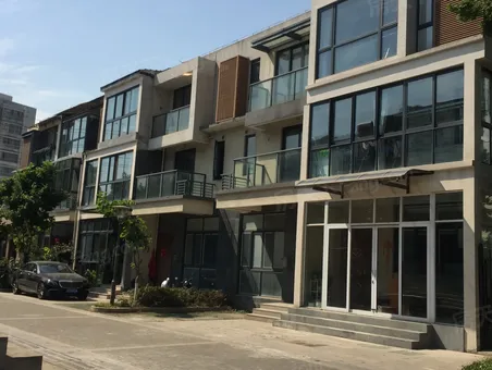 纯毛坯 带 有钥匙随时看房,常州新北薛家绿洲天逸城别墅二手房四室