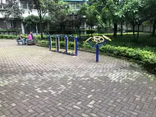 轻轨边 电梯房 精装修两室 拎包入住 随时看房