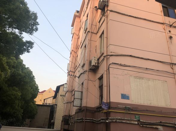 古桐路公房实景图