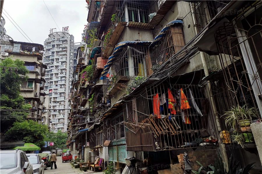 小区相关图