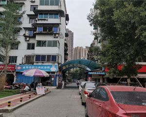 长天路8号社区2室2厅东