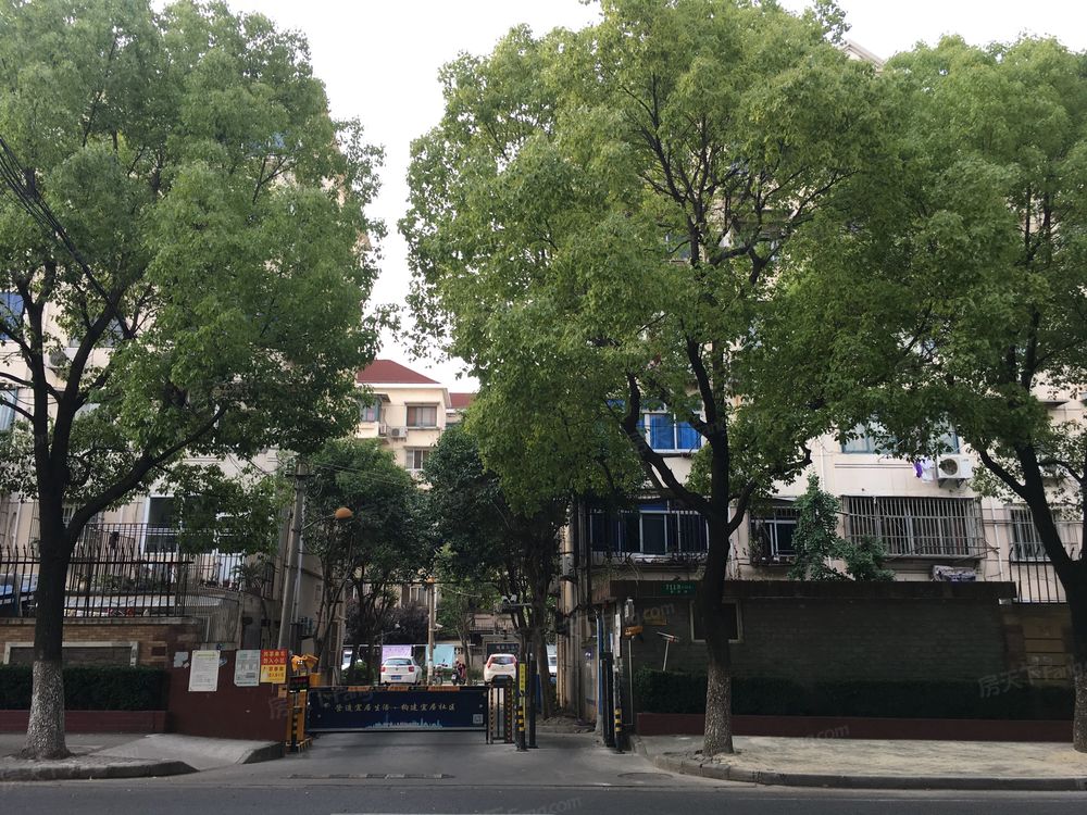 小区相关图