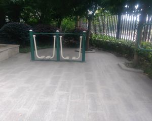 华宜上锦3室2厅东南南