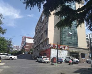 中山区亿泰庄园封闭小区业主自住中间楼层户型好