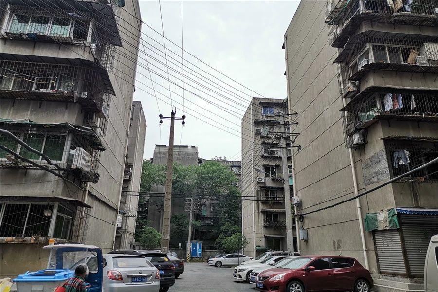 小区相关图