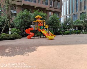 新雨香沁4室2厅东南
