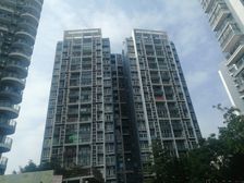 侨港风情街贵阳市场新大润发