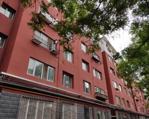 中间楼层 采光好 产权清晰 离校近