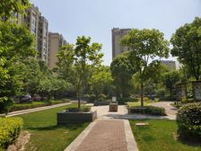 此房满五,电梯中高楼层,采光视野好,南北通户型