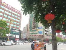 光明国际此房满五唯一,电梯高层视野开阔三房两卫