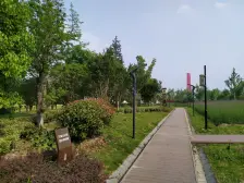 上海云龙旁边 方正4房 近公园 看房随时 诚心出售