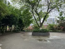 此房正规一室一厅,满两年,交通方便