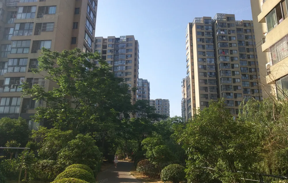 急售 大学城地铁口名仕佳园精装三房 家具家电全送 拎包即住