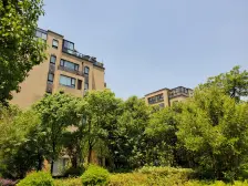 近地铁一梯一户,4套间设计,带全明地下室,带车位