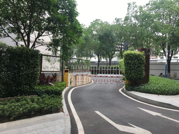 万科湖岸实景图
