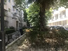 巨野公寓新出飞机户型三房,业主诚意出租,也在售,需要配合卖房