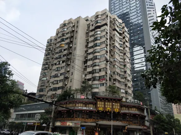 天府公寓实景图