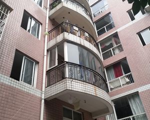 景湖苑 3室2厅 东南