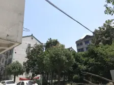 视野开阔采光好,精装修自住 近地铁口,买一层还一层