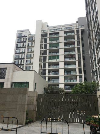 万科湖岸实景图