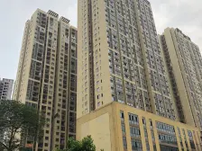 陈家坪轻轨环线出入口100米,1室53平,清水房