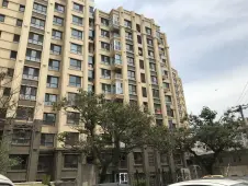 秀水山庄 18年新小区 有车位 南北通透 精装修拎包入住