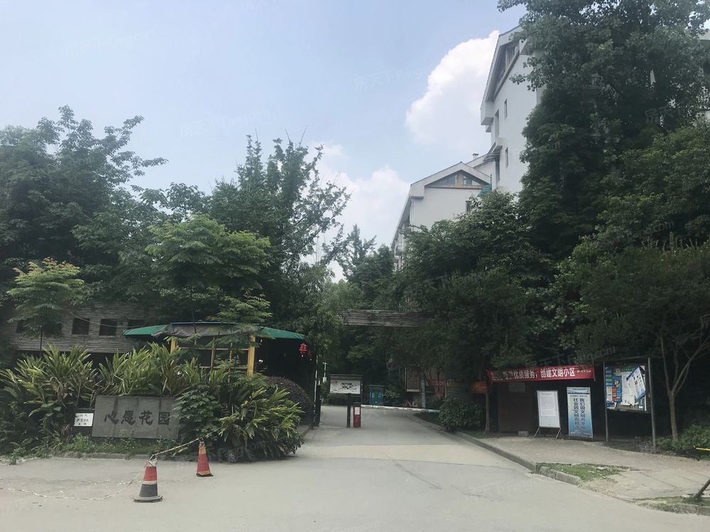小区相关图