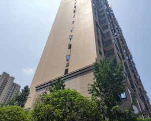 长房东云台4室2厅南