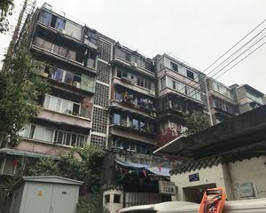 青羊东一路68号2室1厅西南