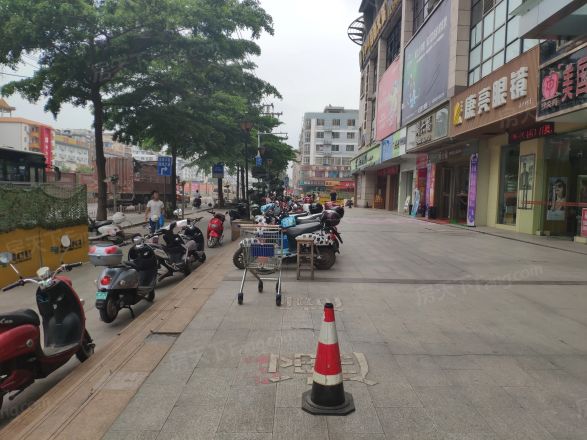 金盛财富广场实景图