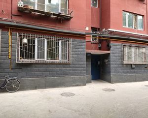 呼和浩特市医药分公司大院2室1厅南北