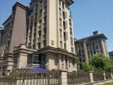 一梯两户新装修家居家电全送拎包入住看房随时