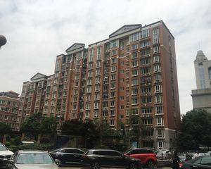 新华联家园4室2厅南