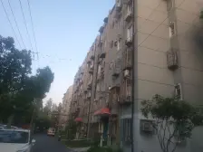 春雷路354弄小区3室南朝向145.00万元/套出售