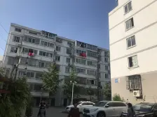 长江化花园,毛坯4房,南北通透,诚心出售,随时看房