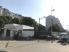 长江花园三区 毛坯两房 朝南带一个自行车库 诚心卖