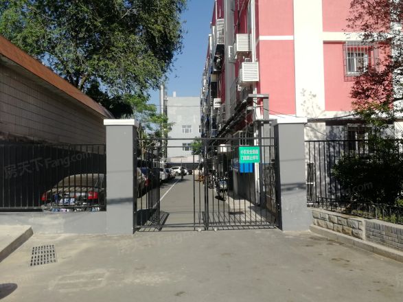 马连道中街实景图