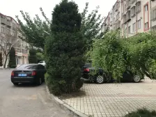 出售瓦房店市良友小区精装修房屋,光线好