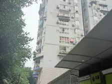 四公里 南兴商住楼四房65万