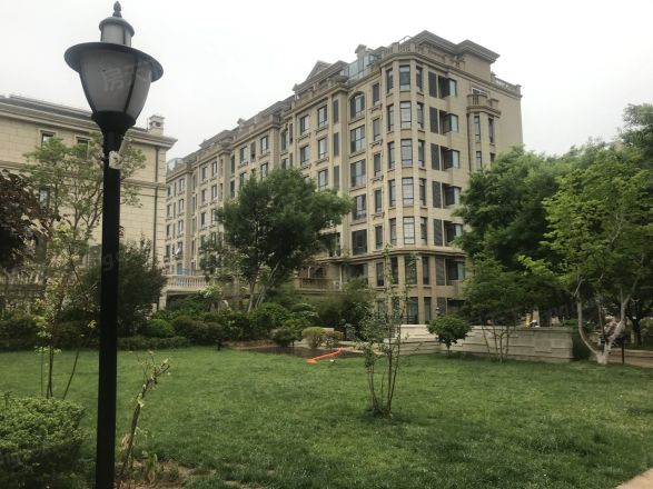 青特城别墅实景图