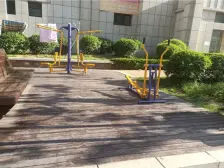 澳东世纪 南向精装两室 前排可看海 诚心出售 生活方便